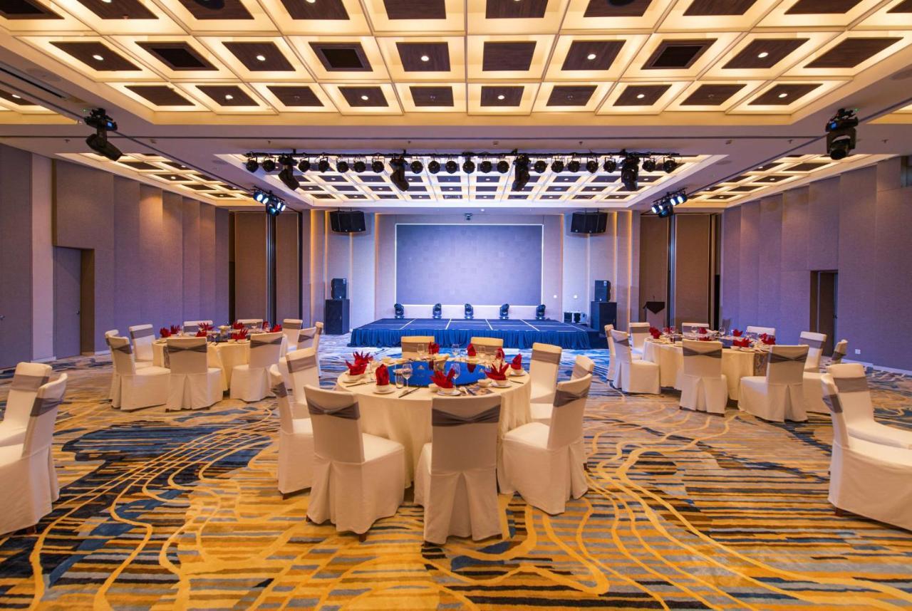 Soleil Ha Long, Trademark Collection By Wyndham Hotel