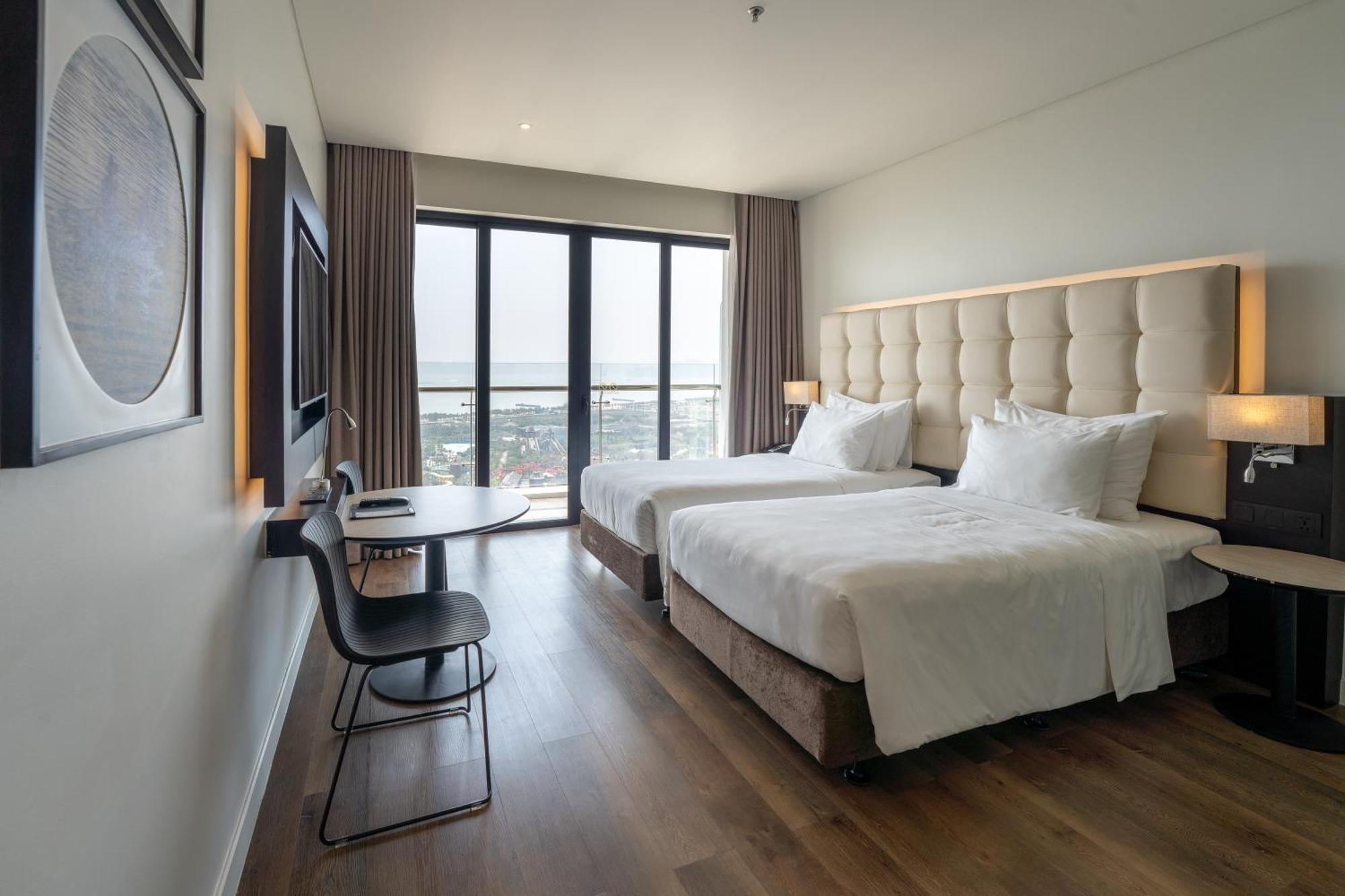Soleil Ha Long, Trademark Collection By Wyndham